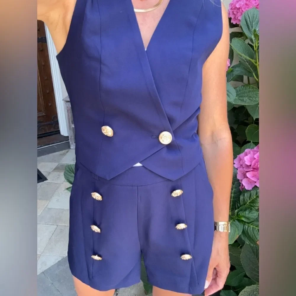 946. NAVY VEST AND SHORT SET